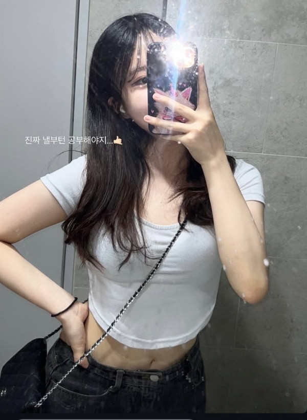 222a6bd4661b4f94fa45f79875a8de5a_1741328062_968.jpg