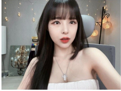 오프숄더 여빈
