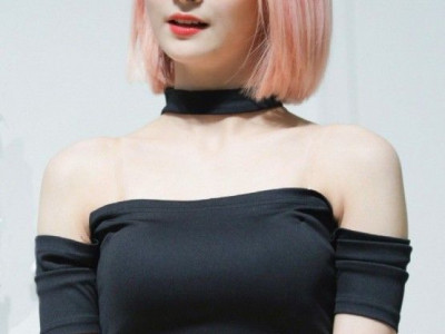 이나경 배꼽 노출증