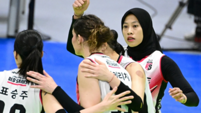 정관장 플레이오프 1차전에서 현대건설 제압 챔피언결정전에 한발짝 1위 '김연경의 흥국생명'이 기다려