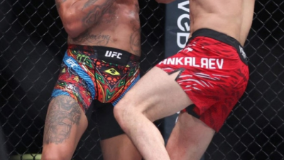 [ 스포츠중계 365티비 ] UFC 알렉스 페레이라 '다게스탄 레슬링 전사' 마고메드 안칼레에프에게 판정 패 타이틀 뺐겨
