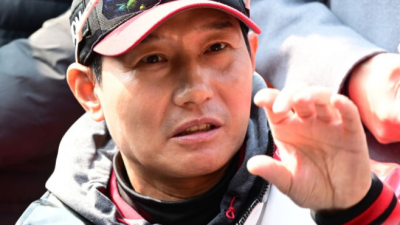 KT 염경엽 감독 트레이드에 관해 들은것도 추친중인것도 없다 2번 포수는 이주헌