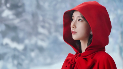 ‘백설공주’가 된 수지. 소속사 매니지먼트숲 SNS에 ‘백설공주’로 변신한 수지 사진 게시