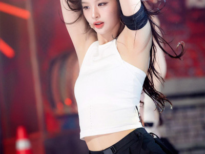 설윤