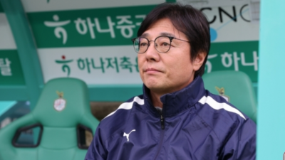 아시아 벽이 더 높아졌다…광주 0-7 대패→'K리그1 선두' 황선홍 감독의 생각은?