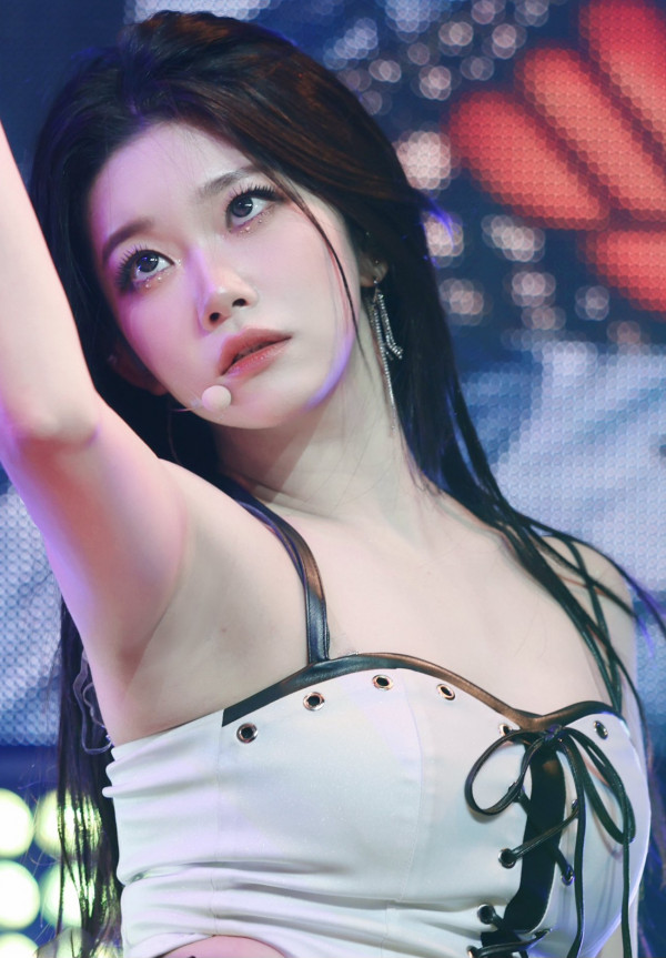 b9e4e4844466ae83322dc1aade63f0f3_1744115246_0928.jpg
