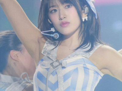 안유진