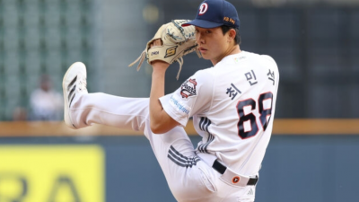'두산 2R 유망주' 일냈다! 5이닝 무실점→데뷔 첫 승 수확…'양의지 멀티홈런' 두산, KT 12-3 완파