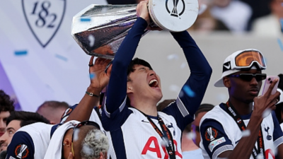 역사상 이런 한국인 있었나…韓 축구 역대급 사건, 영국인에게 존경받는 선수 → EPL에서 '손흥민 시그니처' 축구화 신고 자신의 이름 새겨