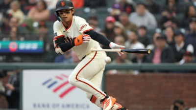 이정후, MLB 데뷔 첫 4번 타자 출전... 바뀐 타순에서도 안타 신고