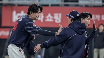 항상 한 이닝 앞에서… KBO 역대 5번째 기록 탄생→3연승 행진, 사령탑은 왜 '미안하다' 했을까