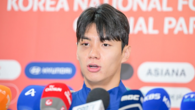 '첫 A대표팀' 전진우 손흥민, 동네 형 같은 느낌…눈 뜨고 있는데 눈을 뜨라고 장난치셨다