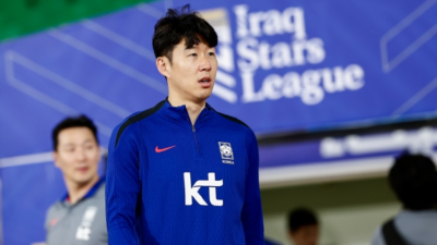 내 트로피가 이강인→손흥민에 묻혔다 설영우의 익살→첫 골 포부 깜짝 공개…홍명보호 완전체 첫 훈련, 무더위도 이겨낸다