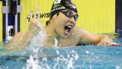 황선우, 자유형 200m 아시아 신기록 달성…쑨양 넘고 세계 TOP7 등극