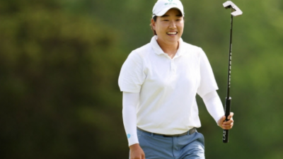 200번재 대회서 '라베' 치고 선두 나선 이일희 성적은 의지대로 안 돼..즐기면서 하겠다