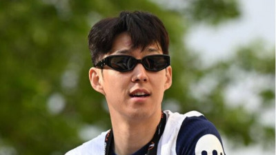 손흥민, 토트넘을 떠나 전 소속팀 레버쿠젠으로의 재영입 가능성에 대한 내부 논의가 활발히 진행 중
