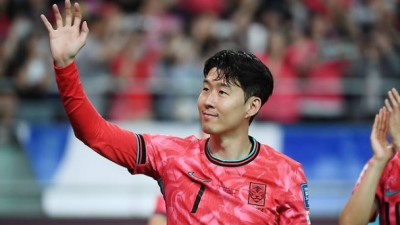 대한민국 축구, 월드컵 3차 예선 손흥민 이강인 등 다수 선수들이 베스트 일레븐 후보 선정되며 역대 최다 배출국 기록 달성