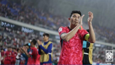 김민재, 국가대표팀에서 빛난 철벽 수비…뮌헨에서는 벤치의 그늘...