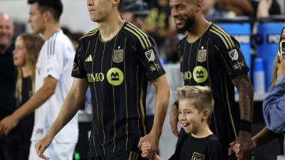LAFC 손흥민으로 인해 LA 코리아타운에 '월드컵 같은 열기' 현지는 열광의 도가니
