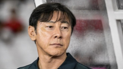 신태용 감독 경질에 대한 인도네시아 팬들 실망과 비판. ‘이름값’만 보고 선임한 감독, 오히려 팀 경쟁력을 약화시켜...