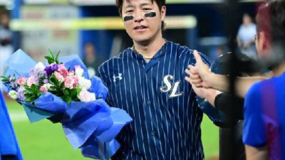 삼성 강민호, KBO리그 포수 최초로 개인 통산 350홈런 달성